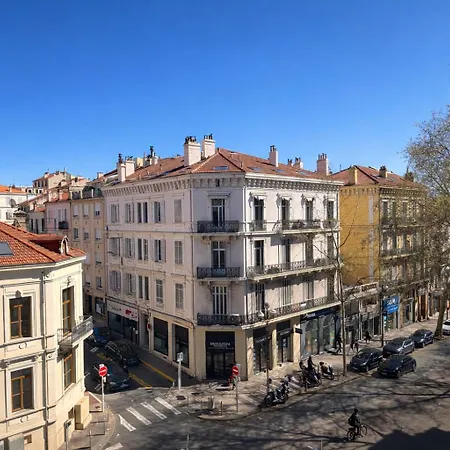T2 Confort & Parking Prive Cannes Centre 4 Pers *