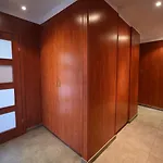 Apartment T2 Climatise, Avec Parking A *