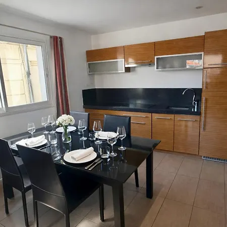 Appartement T2 Climatisé, Avec Parking à