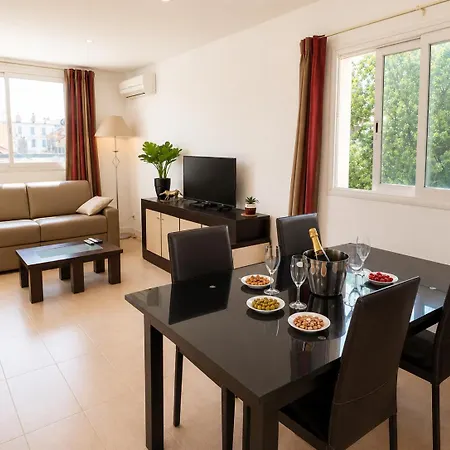 T2 Climatisé, Avec Parking à Appartement