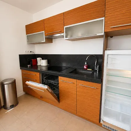 Appartement T2 Climatisé, Avec Parking à Cannes